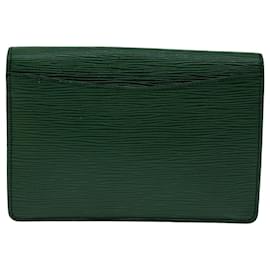 Louis Vuitton-LOUIS VUITTON Epi Montagne 20 Clutch Bag Green LV Auth 68969-Green