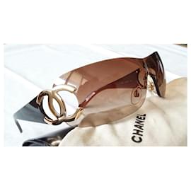 Chanel-Sunglasses-Brown,Black,Golden,Hazelnut,Bronze,Light brown,Dark brown