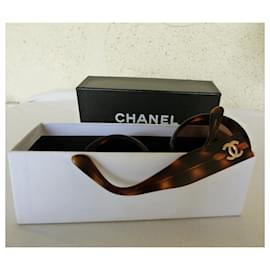 Chanel-Óculos escuros-Marrom