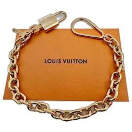 Louis Vuitton-Chaveiro com corrente e mosquetão LOUIS VUITTON-Dourado