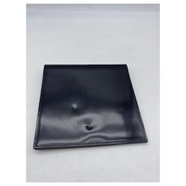 Saint Laurent-SAINT LAURENT  Clutch bags T.  leather-Black