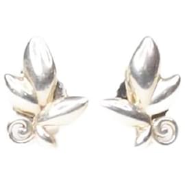 Tiffany & Co-silver floral stud earrings-Silvery