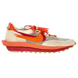 Nike-Nike LD Waffle x Sacai x CLOT Kiss of Death Sneakers aus orangefarbenem und beigem Nylon-Orange