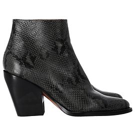 Botines Chloé Rylee con estampado de pitón en cuero verde Verde