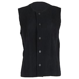 Issey Miyake-Issey Miyake Ribbed Knit Vest in Black Polyester-Black