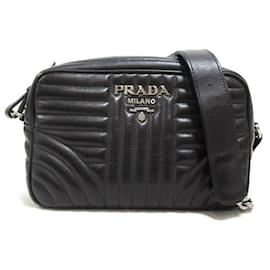 Prada-Prada Leather Chain Crossbody Bag Leather Crossbody Bag in Very Good Condition-Other