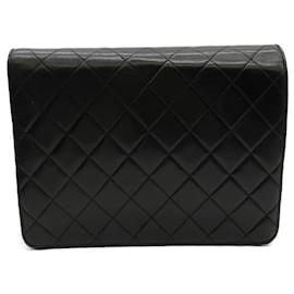 Chanel-Chanel Quilted Leather Single Flap Bag Leather Crossbody Bag in Good condition-Other