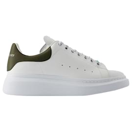 Alexander Mcqueen-Oversized Sneakers - Alexander Mcqueen - Leather - White/Khaki-White