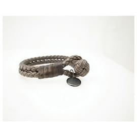 Bottega Veneta-Bottega Veneta Nappa Intrecciato Bangle Bracelet en cuir en bon état-Autre