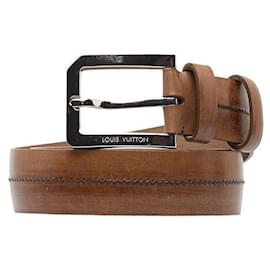 Louis Vuitton-Cinturón de cuero Louis Vuitton Cinturón de cuero en buen estado-Otro