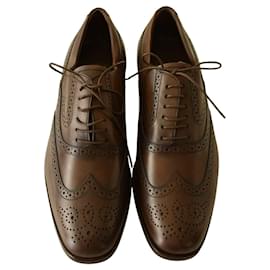 Tod's-Zapatos de vestir marrones de cuero Brogues de TOD's con cordones, de corte bajo, talla 8, EU 42, nuevos sin etiqueta.-Castaño