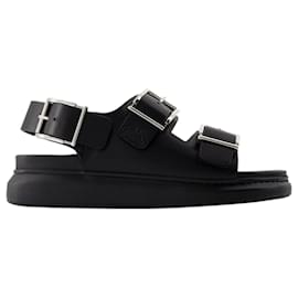 Alexander Mcqueen-Seal Sandals - Alexander McQueen - Calfskin - Black-Black