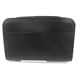 Louis Vuitton-Louis Vuitton Taiga Baikal Clutch Leder Clutch M30184 In sehr gutem Zustand-Andere