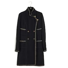 Chanel-Abrigo vestido de tweed negro con botones de CC por 9,000 dólares.-Negro