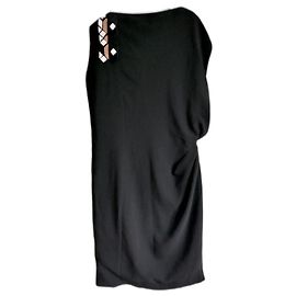 Vestido de couro adornado Givenchy x Riccardo Tisci Pre-Fall 2013. Preto