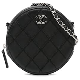 Chanel-Bolsa redonda Chanel preta acolchoada em pele de cordeiro com ponto final e corrente-Preto