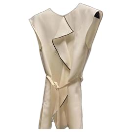 Louis Vuitton-Blusa de seda 100% LOUIS VUITTON con cinturón Talla 36/Pequeña-Blanco