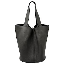 Hermès-Hermès Picotin Lock 26 GM Bag in Grey Leather-Grey