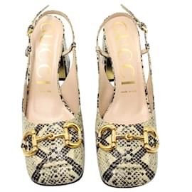 Gucci-Zapatos de tacón con tira trasera en relieve de piel de serpiente Horsebit de Gucci en cuero multicolor-Multicolor