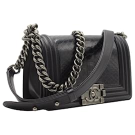 Bolsa Chanel Média Boy com aba em couro Python azul marinho Azul marinho