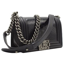 Chanel Medium Boy Flap Bag in Navy Blue Python Leather Navy blue