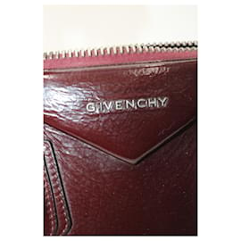 Givenchy-Bolso satchel pequeño Antigona de Givenchy en cuero color burdeos-Burdeos