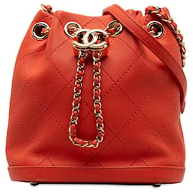 Chanel-Cubo de piel de cordero acolchado CC rojo Chanel-Roja