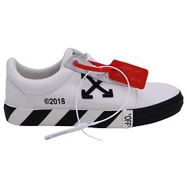 Off White Off-White Vulcanized Low Sneakers in White Canvas White