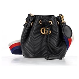 Gucci-Gucci GG Marmont 2.0 Matelasse Bucket Bag in Black Leather-Black