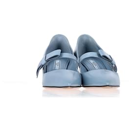 Prada-Zapatos de tacón con punta en punta Prada en cuero azul-Azul