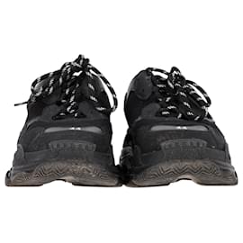 Balenciaga-Balenciaga Triple S Sneakers in Black Polyurethane -Black