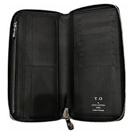 Louis Vuitton-Louis Vuitton Brazza Wallet Leather Long Wallet M30501 in excellent condition-Other