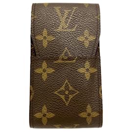 Louis Vuitton-Louis Vuitton Pitillera con monograma Funda para teléfono móvil Etui Canvas Otros 253lvs719 En muy buenas condiciones-Otro