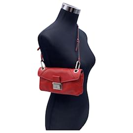 Miu Miu-Mini sac à bandoulière à rabat en cuir nappa rouge RR1926-Rouge