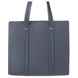 Louis Vuitton-Despegue de Louis Vuitton-Gris