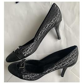 Christian Dior-Zapatos de tacón-Negro,Plata