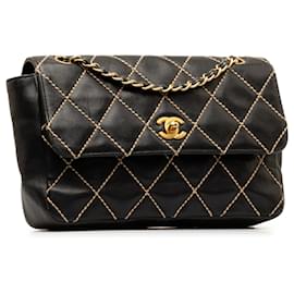 Chanel-Chanel Preto CC Wild Stitch Aba de pele de cordeiro-Preto