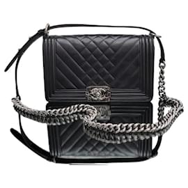 Chanel-Chanel Black Chevron Quilted Leather New Medium Boy Flap Bag-Black