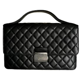 Chanel-Grand sac à rabat universitaire Chanel CC NEUF-Noir