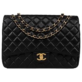 Chanel-Borsa a tracolla con patta foderata Jumbo in pelle di agnello trapuntata Chanel-Nero