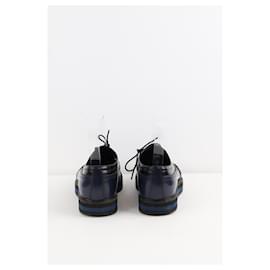 Prada-Chaussures à lacets en cuir-Noir