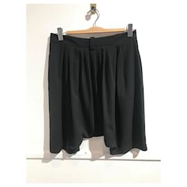 Givenchy-GIVENCHY  Shorts T.fr 40 polyester-Black