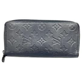 Louis Vuitton-Louis Vuitton Zippy Wallet Vertical Leather Long Wallet M62902 in fair condition-Other