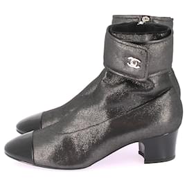 Chanel-CHANEL  Ankle boots T.eu 41 leather-Metallic