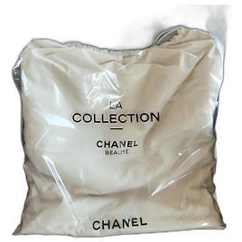 Autre Marque Chanel Beleza. Presentes VIP Bege