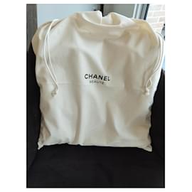 Autre Marque-Chanel Schönheit. VIP-Geschenke-Beige