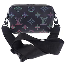 Louis Vuitton-Louis Vuitton Comet Messenger Canvas Shoulder Bag M22495 in excellent condition-Other