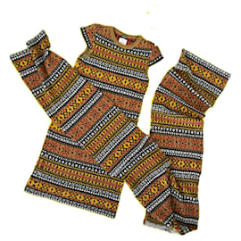 Chanel-Nuovo vestito lungo in cashmere con logo CC e sciarpa gigante.-Multicolore