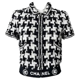 Chanel-Chaqueta de tweed con cinta de banda con el logo CC más raro-Negro