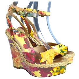 Sandales compensées Dolce & Gabbana en cuir verni imprimé floral multicolore Rouge Orange Jaune
